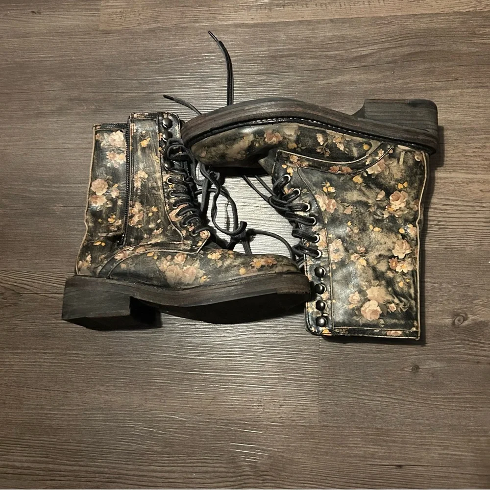 VINTAGE FOUNDRY CO Delia Boot Size 7 - Picture 2 of 14